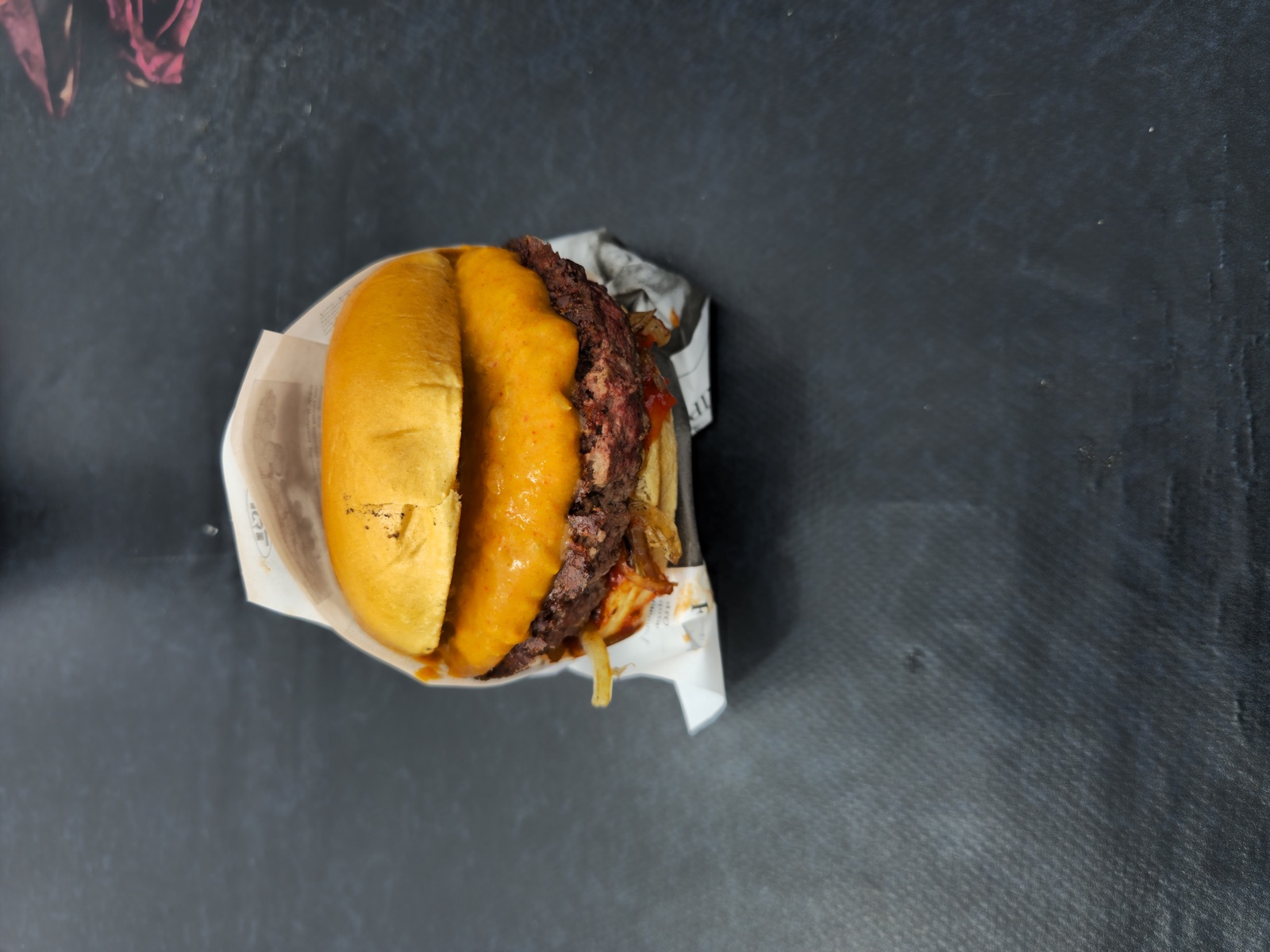 Chili-Cheese-Burger als Catering-Beispiel